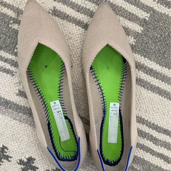 Rothy’s The Point flat, Ecru beige color, Size 9 - Picture 1 of 3